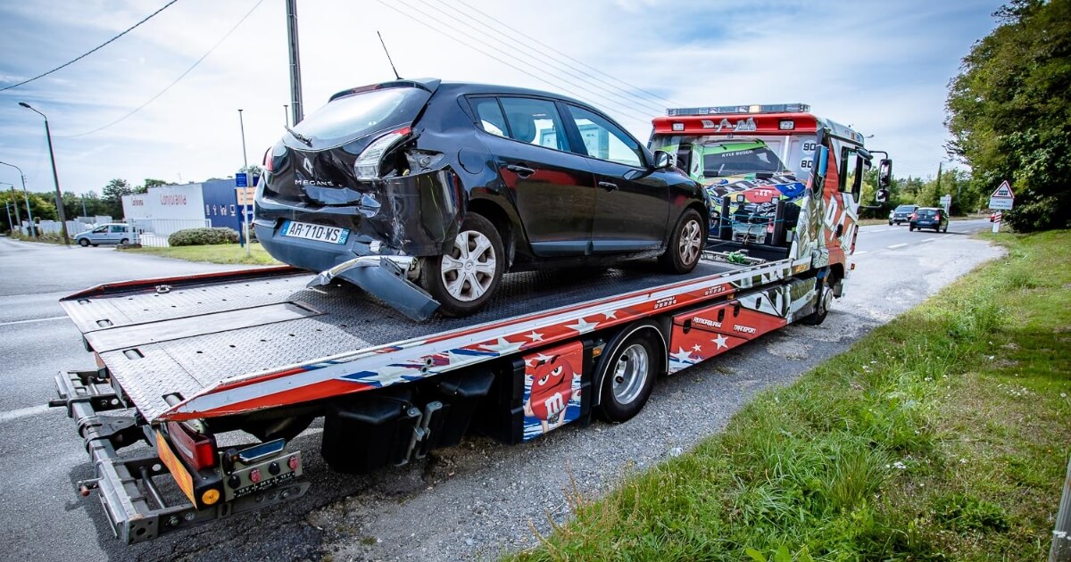 D A M Depannage Remorquage Depannage Auto Morbihan Depannage Et Remorquage